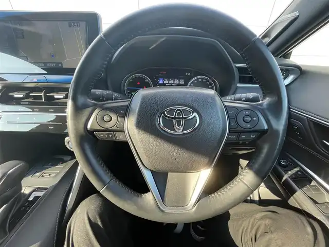 トヨタ ハリアー ハイブリッド Z レザーパッケージ 福島県 2020(令2)年 2.6万km ホワイトパールクリスタルシャイン モデリスタエアロ(F/S/R)/JBLサウンド/トヨタセーフティセンス/・衝突軽減ブレーキ/レーンキープアシスト/・レーダークルーズコントロール/オートハイビーム/・クリアランスソナー/ブラインドスポットモニター/純正ナビ/・フルセグ/BT/USB/カープレイ/バックカメラ/ステアリングスイッチ/MTモード/ETC2.0/ワイヤレス充電/電動パーキングブレーキ/ブレーキホールド/レザーシート(黒)/パワーシート(D/N席)/シートヒーター(D/N席)/エアシート(D/N席)/ステアリングヒーター/パワーバックドア/LEDヘッドライト/オートライト/フォグライト/スマートキー/プッシュスタート/純正フロアマット