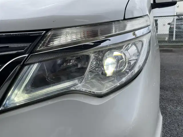 日産 セレナ HWS S HV Vセレ +Sefty 神奈川県 2015(平27)年 7万km ブリリアントホワイトパール 純正メモリナビ/フルセグ/Bluetooth/USB/DVD/CD/バックカメラ/ETC/クルーズコントロール/両側パワースライドドア/純正フロアマット/オートライト/横滑り防止装置/衝突軽減システム/保証書/取扱説明書/スペアキー×１