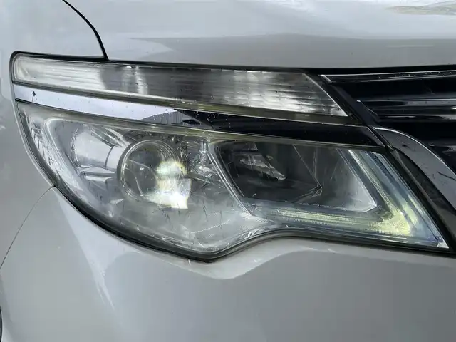 日産 セレナ HWS S HV Vセレ +Sefty 神奈川県 2015(平27)年 7万km ブリリアントホワイトパール 純正メモリナビ/フルセグ/Bluetooth/USB/DVD/CD/バックカメラ/ETC/クルーズコントロール/両側パワースライドドア/純正フロアマット/オートライト/横滑り防止装置/衝突軽減システム/保証書/取扱説明書/スペアキー×１