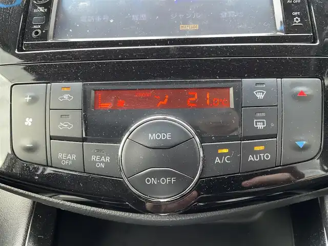 日産 セレナ HWS S HV Vセレ +Sefty 神奈川県 2015(平27)年 7万km ブリリアントホワイトパール 純正メモリナビ/フルセグ/Bluetooth/USB/DVD/CD/バックカメラ/ETC/クルーズコントロール/両側パワースライドドア/純正フロアマット/オートライト/横滑り防止装置/衝突軽減システム/保証書/取扱説明書/スペアキー×１