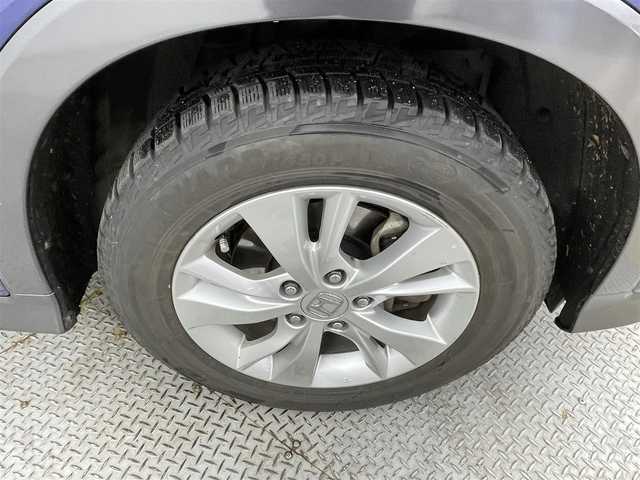 ホンダ ヴェゼル ハイブリッド X 道央・札幌 2015(平27)年 11.7万km モルフォブルーP (株)IDOMが運営する【じしゃロン札幌店】の自社ローン専用車両になりますこちらは現金またはオートローンご利用価格です。自社ローンご希望の方は別途その旨お申し付けください。・/・４WD/・寒冷地仕様/・シティーブレーキアクティブシステム/・リアクティブフォースペダル/・クルーズコントロール/・社外8インチナビ/・フルセグ/BT/CD/DVD/・バックカメラ/・パドルシフト/・ステアリングスイッチ/・フロントデアイサー/・ミラーヒーター/・オートブレーキホールド/・積込社外AW付夏タイヤ215/60R16