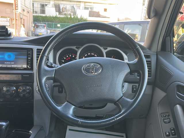 トヨタ ハイラックス サーフ SSR－G 神奈川県 2007(平19)年 12.1万km ブラック 純正ナビ（CD/DVD/FM/AM/HDD/AUX/SD)/バックカメラ/ヒッチメンバー/リフトアップ/前後ドライブレコーダー/ABS/盗難防止システム/ブレーキアシスト/オートライト/フォグランプ/純正フロアマット/ドアバイザー/ISOFIX/ステップ/ステップライト/１６インチ社外アルミホイール/BFGoodrich社外タイヤ/スペアキー×１/保証書/取扱説明書