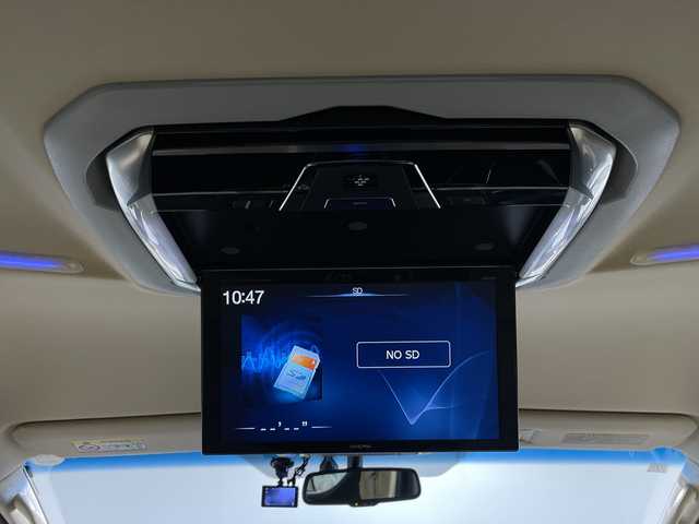 トヨタ ヴェルファイア V 神奈川県 2015(平27)年 7.3万km ホワイトパールクリスタルシャイン モデリスタエアロ【フロント/サイド/リア】/社外10型SDナビゲーション【EX10】/社外フリップダウンモニター/フルセグ　CD DVD　Bluetooth　SD　USB　HDMI/両側電動スライドドア【サンシェード】/パワーバックドア/クルーズコントロール/前後ソナー/木目調/革巻きコンビステアリング/ステアリングスイッチ/合皮/ファブリックコンビシート/前席パワーシート/運転席ポジションメモリー/助手席/2列目オットマン/ビルトインETC/社外前方ドライブレコーダー/電動パーキングブレーキ/オートブレーキホールド/プッシュスタート/スマートキー/LEDヘッド/フォグランプ/オートライト/電格ウインカーミラー