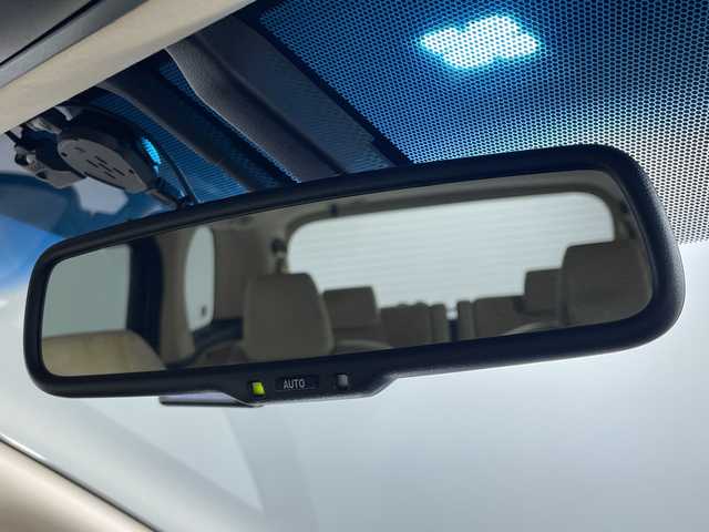 トヨタ ヴェルファイア V 神奈川県 2015(平27)年 7.3万km ホワイトパールクリスタルシャイン モデリスタエアロ【フロント/サイド/リア】/社外10型SDナビゲーション【EX10】/社外フリップダウンモニター/フルセグ　CD DVD　Bluetooth　SD　USB　HDMI/両側電動スライドドア【サンシェード】/パワーバックドア/クルーズコントロール/前後ソナー/木目調/革巻きコンビステアリング/ステアリングスイッチ/合皮/ファブリックコンビシート/前席パワーシート/運転席ポジションメモリー/助手席/2列目オットマン/ビルトインETC/社外前方ドライブレコーダー/電動パーキングブレーキ/オートブレーキホールド/プッシュスタート/スマートキー/LEDヘッド/フォグランプ/オートライト/電格ウインカーミラー