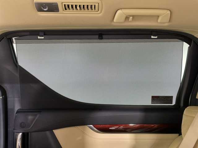 トヨタ ヴェルファイア V 神奈川県 2015(平27)年 7.3万km ホワイトパールクリスタルシャイン モデリスタエアロ【フロント/サイド/リア】/社外10型SDナビゲーション【EX10】/社外フリップダウンモニター/フルセグ　CD DVD　Bluetooth　SD　USB　HDMI/両側電動スライドドア【サンシェード】/パワーバックドア/クルーズコントロール/前後ソナー/木目調/革巻きコンビステアリング/ステアリングスイッチ/合皮/ファブリックコンビシート/前席パワーシート/運転席ポジションメモリー/助手席/2列目オットマン/ビルトインETC/社外前方ドライブレコーダー/電動パーキングブレーキ/オートブレーキホールド/プッシュスタート/スマートキー/LEDヘッド/フォグランプ/オートライト/電格ウインカーミラー