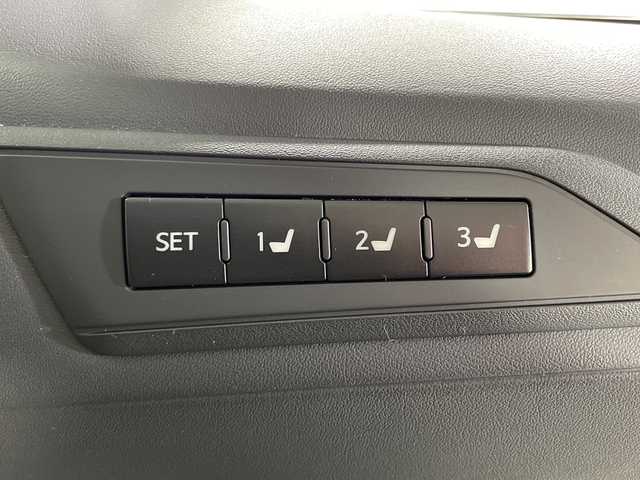 トヨタ ヴェルファイア V 神奈川県 2015(平27)年 7.3万km ホワイトパールクリスタルシャイン モデリスタエアロ【フロント/サイド/リア】/社外10型SDナビゲーション【EX10】/社外フリップダウンモニター/フルセグ　CD DVD　Bluetooth　SD　USB　HDMI/両側電動スライドドア【サンシェード】/パワーバックドア/クルーズコントロール/前後ソナー/木目調/革巻きコンビステアリング/ステアリングスイッチ/合皮/ファブリックコンビシート/前席パワーシート/運転席ポジションメモリー/助手席/2列目オットマン/ビルトインETC/社外前方ドライブレコーダー/電動パーキングブレーキ/オートブレーキホールド/プッシュスタート/スマートキー/LEDヘッド/フォグランプ/オートライト/電格ウインカーミラー