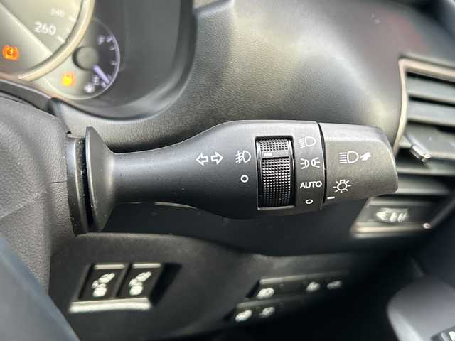 レクサス ＮＸ 300 バージョンL 広島県 2019(令1)年 4.6万km ソニッククォーツ 禁煙/純正SDナビ/Bluetooth/CD/DVD/USB/Miracast/フルセグTV/全方位カメラ/レクサスセーフティ/・プリクラッシュセーフティ/・レーンディパーチャーアラート/・レーントレーシングアシスト/・オートマチックハイビーム/・先行車発進告知/BSM/クリアランスソナー/本革シート/パワーシート/シートヒーター(全席)/シートベンチレーション/シートメモリー/LEDヘッドライト/オートライト/ステアリングヒーター/ステアリングスイッチ/パドルシフト/ETC2.0/スマートキー/プッシュスタート/電動リアゲート/純正フロアマット/純正18インチアルミホイール