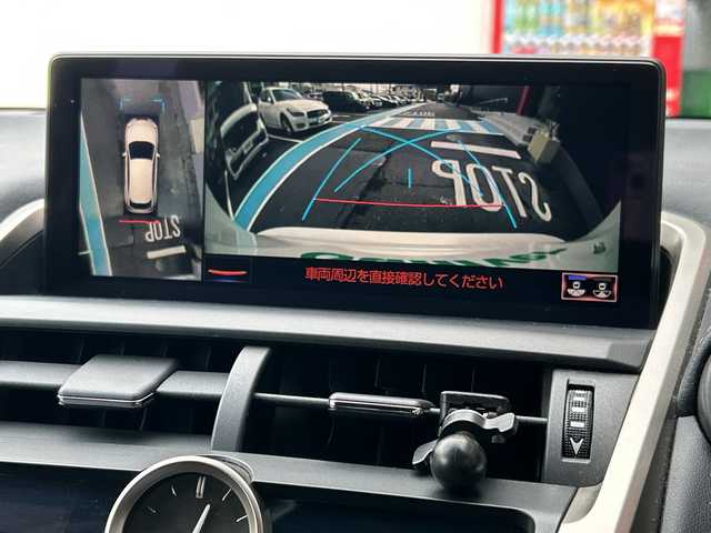 レクサス ＮＸ 300 バージョンL 広島県 2019(令1)年 4.6万km ソニッククォーツ 禁煙/純正SDナビ/Bluetooth/CD/DVD/USB/Miracast/フルセグTV/全方位カメラ/レクサスセーフティ/・プリクラッシュセーフティ/・レーンディパーチャーアラート/・レーントレーシングアシスト/・オートマチックハイビーム/・先行車発進告知/BSM/クリアランスソナー/本革シート/パワーシート/シートヒーター(全席)/シートベンチレーション/シートメモリー/LEDヘッドライト/オートライト/ステアリングヒーター/ステアリングスイッチ/パドルシフト/ETC2.0/スマートキー/プッシュスタート/電動リアゲート/純正フロアマット/純正18インチアルミホイール