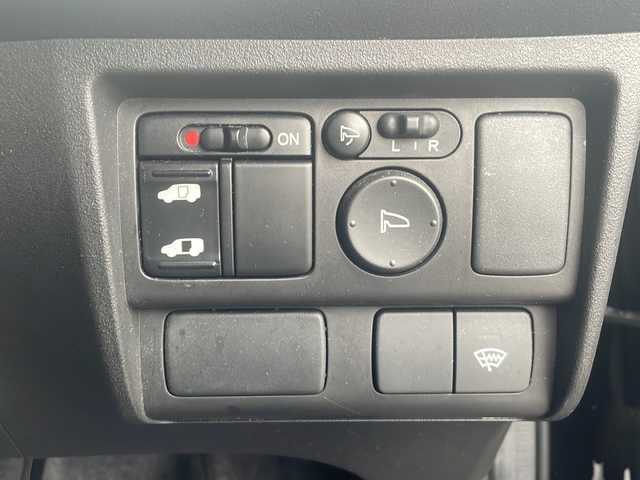 ホンダ フリード G ジャストセレクション 東京都 2010(平22)年 11.7万km プレミアムブラキッシュパール 純正ナビ/純正フロアマット/ドライブレコーダー/片側パワースライドドア（左側）/パワーウィンドウ/電動格納ミラー/ステアリングスイッチ/メーター照度調整スイッチ/シガーソケット/RCA入力端子/ビルトインETC/オートエアコン/三列シート/ウォークスルー