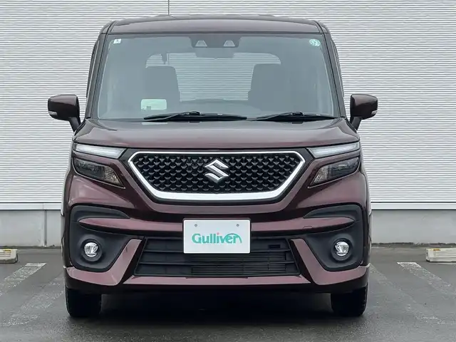 スズキ ソリオ バンディット HV MV 秋田県 2024(令6)年 1.1万km メロウディープレッドパール 純正ナビ・フルセグＴＶ・ＣＤ・DVD再生・Bluetooth・USB接続・AMFMチューナー/衝突被害軽減システム/コーナーセンサー/車線逸脱警報装置/フリップダウンモニター/前席シートヒーター/プッシュスタート・スマートキー/純正アルミホイール・スタッドレスタイヤ装着/LEDヘッドライト・フォグランプ/ダブル・サイド・カーテンエアバック/純正フロアマット/ウィンカーミラー