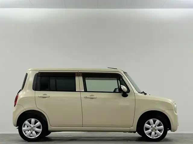 スズキ ラパン X 埼玉県 2010(平22)年 4万km ミルクティーベージュメタリック 純正オーディオ/AM FM CD/電動格納ミラー/純正フロアマット/純正アルミホイール/スマートキー×2/リアワイパー