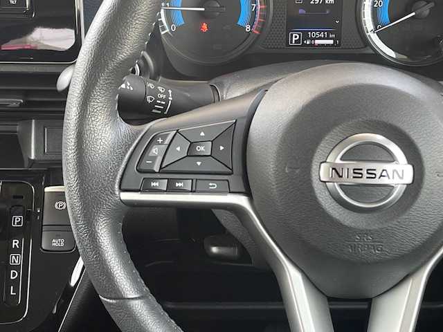 日産 デイズ HWS X プロパイロットED 愛知県 2020(令2)年 1.1万km ブラック /禁煙車//社外メモリーナビ(CN-RE06WD)・フルセグTV/SD・CD・DVD・Bluetooth・AM・FM//ETC/ドラレコ//インテリジェントアラウンドビューモニター//ディスプレイ付自動防眩ルームミラー//前席ベンチシート//オートブレーキホールド//トリコットシート//アドバンスドドライブアシストディスプレイ//LEDヘッドライト・オートライト//ハイビームアシスト//電動パーキングブレーキ//アイドリングストップ//インテリジェントエマージェンシーブレーキ//スマートシンプルハイブリッド//ヒルスタートアシスト//VDC(横滑り防止)//フロント＆バックソナー//プロパイロット//インテリジェントLI(車線逸脱防止支援システム)//インテリジェントFCW(前方衝突予測警報)//インテリジェントDA(ふらつき警報)//車線逸脱警報//踏み間違い衝突防止アシスト//先行車発進お知らせ//標識検知機能//歩行者傷害軽減ボディ//クリーンフィルター//電動格納ミラーウインカー//フロントフォグランプ//USB電源ソケット//イモビライザー//プッシュスタート//革巻ステアリング・ステアリングスイッチ//ISOFIX//スペアキー1本//取扱説明書・ナビ説明書//保証書