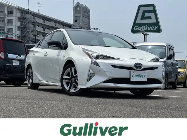 トヨタ プリウス Sセーフティプラス ツートーン 大分県 2018(平30)年 8.8万km アティチュードブラックマイカ/ホワイトパールクリスタルシャイン ・社外ナビ(CD.DVD.BT.SD)/・バックカメラ/・フルセグテレビ/・パーキングアシスト/・プリクラッシュセーフティ/・コーナーセンサー/・レーダークルーズコントロール/・オートハイビーム/・ETC/・ステアリングリモコン/・スマートキー