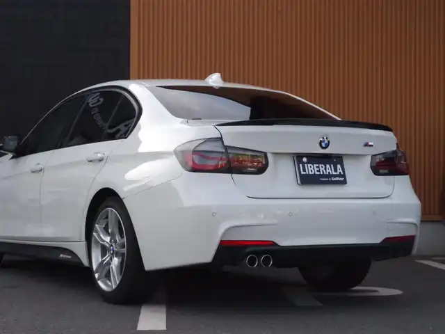 ＢＭＷ ３２０ｄ Mスポーツ 埼玉県 2019(平31)年 4.3万km アルピンホワイトⅢ アダプティブクルーズコントロール/インテリジェントセーフティ/パークディスタンスコントロール/ブラインドスポットモニター/バックカメラ/iDriveナビ/ドラレコ/ETC/GPSレーダー探知機/シートヒーター/シートポジションメモリー機能/カーボンリアスポイラー