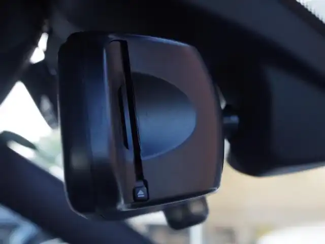 ＢＭＷ ３２０ｄ Mスポーツ 埼玉県 2019(平31)年 4.3万km アルピンホワイトⅢ アダプティブクルーズコントロール/インテリジェントセーフティ/パークディスタンスコントロール/ブラインドスポットモニター/バックカメラ/iDriveナビ/ドラレコ/ETC/GPSレーダー探知機/シートヒーター/シートポジションメモリー機能/カーボンリアスポイラー
