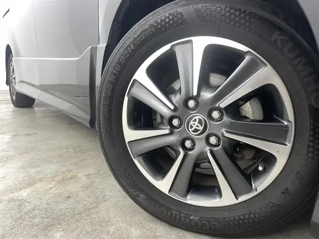 トヨタ ヴォクシー ZS 煌Ⅱ 福島県 2020(令2)年 6.3万km ブラック トヨタセーフティセンス/・プリクラッシュセーフティ/・レーンディパーチャーアラート/・クリアランスソナー/・オートマチックハイビーム/社外7インチナビ/・型番：MDV-S707W/・フルセグTV/Bluetooth/CD/DVD/・ETC/・ドライブレコーダー/両側パワースライドドア/アイドリングストップ/革巻きステアリング/・ステアリングリモコン/プッシュスタート/・スマートキー/LEDヘッドライト/・オートライト/・フォグライト/電動格納ウィンカーミラー/純正フロアマット
