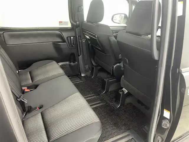 トヨタ ヴォクシー ZS 煌Ⅱ 福島県 2020(令2)年 6.3万km ブラック トヨタセーフティセンス/・プリクラッシュセーフティ/・レーンディパーチャーアラート/・クリアランスソナー/・オートマチックハイビーム/社外7インチナビ/・型番：MDV-S707W/・フルセグTV/Bluetooth/CD/DVD/・ETC/・ドライブレコーダー/両側パワースライドドア/アイドリングストップ/革巻きステアリング/・ステアリングリモコン/プッシュスタート/・スマートキー/LEDヘッドライト/・オートライト/・フォグライト/電動格納ウィンカーミラー/純正フロアマット
