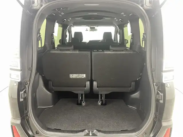 トヨタ ヴォクシー ZS 煌Ⅱ 福島県 2020(令2)年 6.3万km ブラック トヨタセーフティセンス/・プリクラッシュセーフティ/・レーンディパーチャーアラート/・クリアランスソナー/・オートマチックハイビーム/社外7インチナビ/・型番：MDV-S707W/・フルセグTV/Bluetooth/CD/DVD/・ETC/・ドライブレコーダー/両側パワースライドドア/アイドリングストップ/革巻きステアリング/・ステアリングリモコン/プッシュスタート/・スマートキー/LEDヘッドライト/・オートライト/・フォグライト/電動格納ウィンカーミラー/純正フロアマット