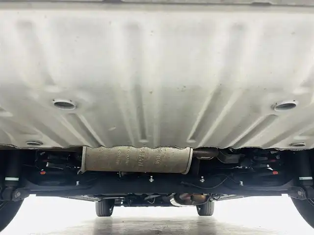 日産 セレナ e－パワー ハイウェイスター V 福島県 2021(令3)年 6.3万km パール 360°セーフティアシスト/・プロパイロット/・側方支援/・後方支援/・エマージェンシーブレーキ/・速度標謝表示/・道路標識表示/・駐車支援/・ふらつき警報/・走行時間/・凍結注意/・ブラインドスポットモニター/純正ナビ/・型番：MM520D-L/・フルセグTV/BT/CD/DVD/FM/AM/・ETC/・両側パワースライドドア/・前後ドライブレコーダー/デジタルインナーミラー/プッシュスタート/・スマートキー/革張ステアリング/・ステアリングスイッチ/電動格納ミラー/LEDヘッドライト/・オートライト/・フォグランプ/ドアバイザー/純正フロアマット