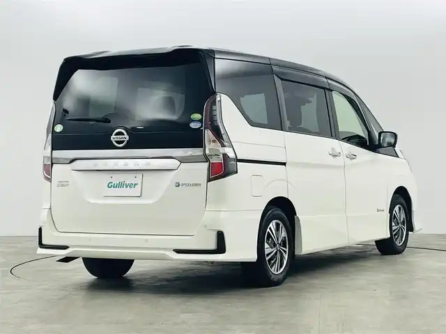 日産 セレナ e－パワー ハイウェイスター V 福島県 2021(令3)年 6.3万km パール 360°セーフティアシスト/・プロパイロット/・側方支援/・後方支援/・エマージェンシーブレーキ/・速度標謝表示/・道路標識表示/・駐車支援/・ふらつき警報/・走行時間/・凍結注意/・ブラインドスポットモニター/純正ナビ/・型番：MM520D-L/・フルセグTV/BT/CD/DVD/FM/AM/・ETC/・両側パワースライドドア/・前後ドライブレコーダー/デジタルインナーミラー/プッシュスタート/・スマートキー/革張ステアリング/・ステアリングスイッチ/電動格納ミラー/LEDヘッドライト/・オートライト/・フォグランプ/ドアバイザー/純正フロアマット