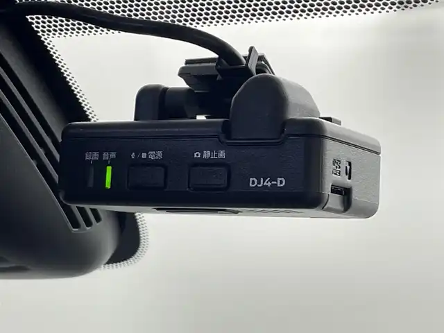 日産 セレナ e－パワー ハイウェイスター V 福島県 2021(令3)年 6.3万km パール 360°セーフティアシスト/・プロパイロット/・側方支援/・後方支援/・エマージェンシーブレーキ/・速度標謝表示/・道路標識表示/・駐車支援/・ふらつき警報/・走行時間/・凍結注意/・ブラインドスポットモニター/純正ナビ/・型番：MM520D-L/・フルセグTV/BT/CD/DVD/FM/AM/・ETC/・両側パワースライドドア/・前後ドライブレコーダー/デジタルインナーミラー/プッシュスタート/・スマートキー/革張ステアリング/・ステアリングスイッチ/電動格納ミラー/LEDヘッドライト/・オートライト/・フォグランプ/ドアバイザー/純正フロアマット