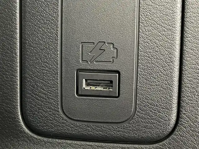 日産 セレナ e－パワー ハイウェイスター V 福島県 2021(令3)年 6.3万km パール 360°セーフティアシスト/・プロパイロット/・側方支援/・後方支援/・エマージェンシーブレーキ/・速度標謝表示/・道路標識表示/・駐車支援/・ふらつき警報/・走行時間/・凍結注意/・ブラインドスポットモニター/純正ナビ/・型番：MM520D-L/・フルセグTV/BT/CD/DVD/FM/AM/・ETC/・両側パワースライドドア/・前後ドライブレコーダー/デジタルインナーミラー/プッシュスタート/・スマートキー/革張ステアリング/・ステアリングスイッチ/電動格納ミラー/LEDヘッドライト/・オートライト/・フォグランプ/ドアバイザー/純正フロアマット