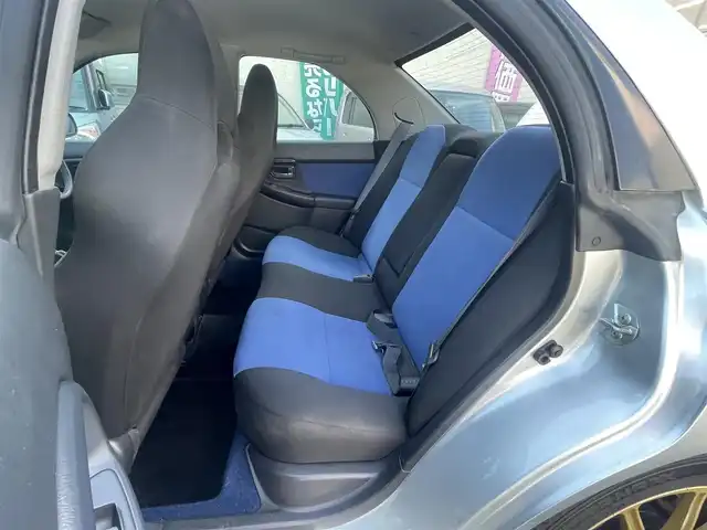 スバル インプレッサ ＷＲＸ STi 大阪府 2004(平16)年 16.2万km プレミアムシルバーメタリック 純正ナビ-ワンセグTV/CD/momoステアリング/HIDヘッドライト/ETC/6速ミッション