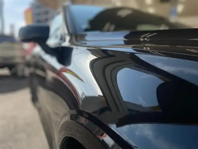 ボルボ Ｖ６０ T5 インスクリプション 愛知県 2019(令1)年 4.9万km 黒 /当店買取/インテリセーフティ//純正ナビ/360度カメラ//茶色本革シート//パワーシート/マッサージ機能付//シートヒーター/シートベンチレーター//BLIS/レーンキープアシスト/ドライバーアラート//パイロットアシスト//LEHヘッド/AHB//ヘッドアップディスプレイ//ETC/ハンズフリーPゲート//HarmanKardonオーディオ//アダプティプクルーズコントロール//リコールNo3467対策済//ディーラー記録簿R235年//保証書/取説/スペアキー