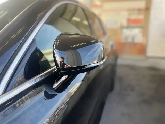 ボルボ Ｖ６０ T5 インスクリプション 愛知県 2019(令1)年 4.9万km 黒 /当店買取/インテリセーフティ//純正ナビ/360度カメラ//茶色本革シート//パワーシート/マッサージ機能付//シートヒーター/シートベンチレーター//BLIS/レーンキープアシスト/ドライバーアラート//パイロットアシスト//LEHヘッド/AHB//ヘッドアップディスプレイ//ETC/ハンズフリーPゲート//HarmanKardonオーディオ//アダプティプクルーズコントロール//リコールNo3467対策済//ディーラー記録簿R235年//保証書/取説/スペアキー