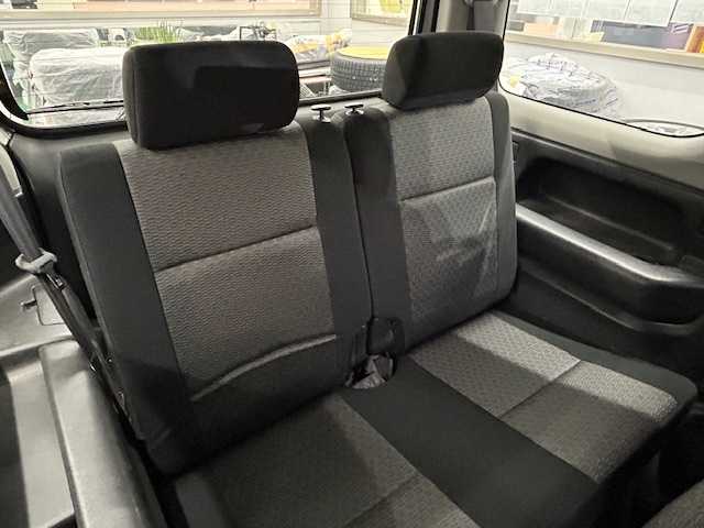 スズキ ジムニー XC 宮城県 2004(平16)年 7.6万km シルキーシルバーメタリック ターボ＆4WD/純正CD/電動格納ミラー/サイドミラーヒーター/ETC/リモコンキー/社外16インチアルミ/純正16インチアルミ＆ノーマルタイヤ積込/保証書/取扱説明書