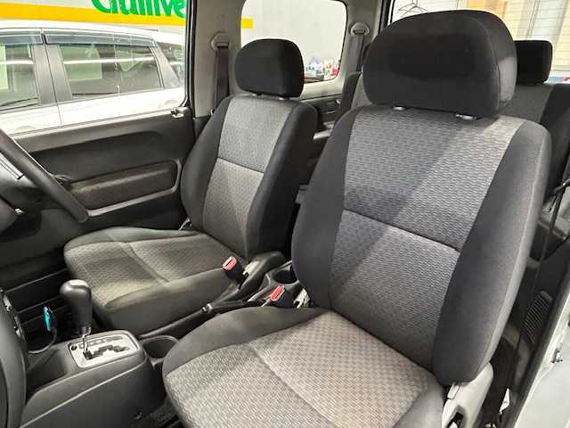 スズキ ジムニー XC 宮城県 2004(平16)年 7.6万km シルキーシルバーメタリック ターボ＆4WD/純正CD/電動格納ミラー/サイドミラーヒーター/ETC/リモコンキー/社外16インチアルミ/純正16インチアルミ＆ノーマルタイヤ積込/保証書/取扱説明書