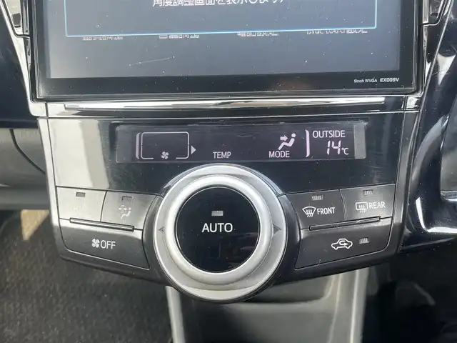 トヨタ プリウス α S 島根県 2012(平24)年 14.7万km ブラック アルパイン製９型メモリナビ　/フルセグＴＶ　/ＤＶＤ再生　/Ｂｌｕｅｔｏｏｔｈ接続　/フリップダウンモニター/ＥＴＣ　/バックカメラ　　/アイドリングストップ　/スマートキー　/プッシュスタート