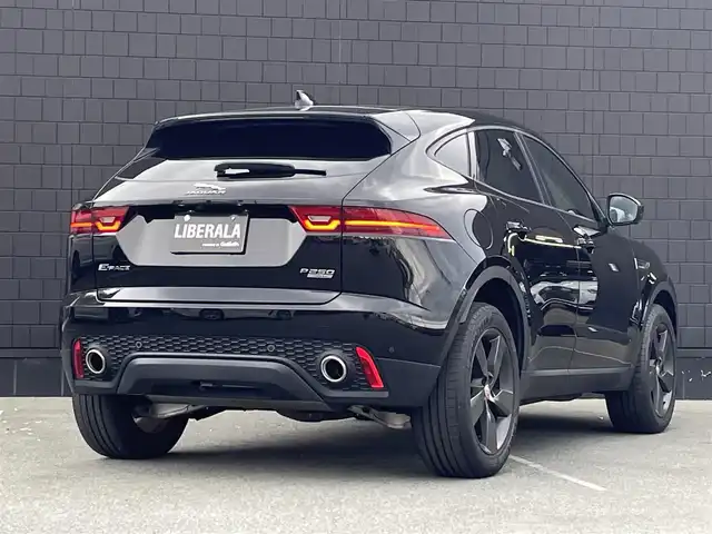 ジャガー Ｅペース R ダイナミックS 250PS 三重県 2019(令1)年 4.9万km 黒 黒革　/ＡＣＣ　/ＭＥＲＩＤＩＡ　/純正１９ＡＷ　/ＬＥＤライト　/パワーシート　/パワーテールゲート　/全方位カメラ　/カープレイ　/Ｂｌｕｅｔｏｏｔｈ　/シートヒーター　/ＥＴＣ２．０　/フルセグTV　/１オーナー　/保証書