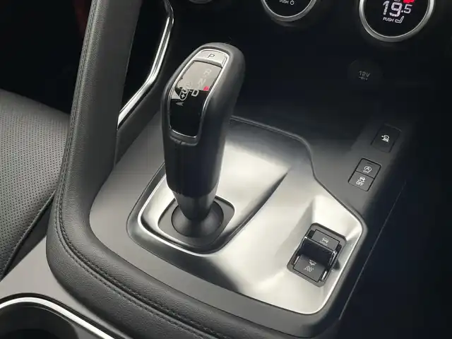 ジャガー Ｅペース R ダイナミックS 250PS 三重県 2019(令1)年 4.9万km 黒 黒革　/ＡＣＣ　/ＭＥＲＩＤＩＡ　/純正１９ＡＷ　/ＬＥＤライト　/パワーシート　/パワーテールゲート　/全方位カメラ　/カープレイ　/Ｂｌｕｅｔｏｏｔｈ　/シートヒーター　/ＥＴＣ２．０　/フルセグTV　/１オーナー　/保証書