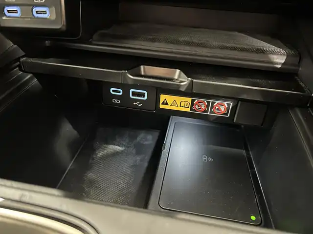 レクサス ＲＸ 350h バージョンL 熊本県 2024(令6)年 1.5万km レッドマイカクリスタルシャイン ・スマートキー/・プッシュスタート/・プリクラッシュブレーキ/・アドバンスドドライブ/・ロードサインアシスト/・前後クロストラフィックアシスト/・レーンデパーチャーアラート/・レーンチェンジアシスト/・プロアクティブドライビング/・ブラインドスポットモニター/・パーキングサポートブレーキ/・安心降車アシスト/・オートマチックハイビーム/・クルーズコントロール(追従式)/・黒革シート/・全席パワーシート/・全席エアシート/・全席シートヒーター/・ハンドルヒーター/・純正メモリナビ/　【Bluetooth・USB】/・フルセグTV/・全方位カメラ/・ETC2.0/・ワイヤレス充電/・デジタルインナーミラー/・ドライブレコーダー(前後録画)/・パワーバックドア/・LEDヘッドランプ/・LEDフォグランプ/・純正マット