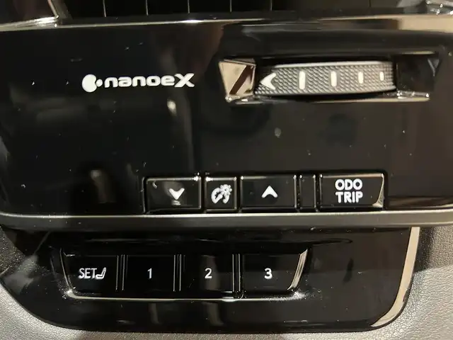 レクサス ＲＸ 350h バージョンL 熊本県 2024(令6)年 1.5万km レッドマイカクリスタルシャイン ・スマートキー/・プッシュスタート/・プリクラッシュブレーキ/・アドバンスドドライブ/・ロードサインアシスト/・前後クロストラフィックアシスト/・レーンデパーチャーアラート/・レーンチェンジアシスト/・プロアクティブドライビング/・ブラインドスポットモニター/・パーキングサポートブレーキ/・安心降車アシスト/・オートマチックハイビーム/・クルーズコントロール(追従式)/・黒革シート/・全席パワーシート/・全席エアシート/・全席シートヒーター/・ハンドルヒーター/・純正メモリナビ/　【Bluetooth・USB】/・フルセグTV/・全方位カメラ/・ETC2.0/・ワイヤレス充電/・デジタルインナーミラー/・ドライブレコーダー(前後録画)/・パワーバックドア/・LEDヘッドランプ/・LEDフォグランプ/・純正マット