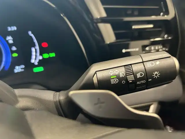 レクサス ＲＸ 350h バージョンL 熊本県 2024(令6)年 1.5万km レッドマイカクリスタルシャイン ・スマートキー/・プッシュスタート/・プリクラッシュブレーキ/・アドバンスドドライブ/・ロードサインアシスト/・前後クロストラフィックアシスト/・レーンデパーチャーアラート/・レーンチェンジアシスト/・プロアクティブドライビング/・ブラインドスポットモニター/・パーキングサポートブレーキ/・安心降車アシスト/・オートマチックハイビーム/・クルーズコントロール(追従式)/・黒革シート/・全席パワーシート/・全席エアシート/・全席シートヒーター/・ハンドルヒーター/・純正メモリナビ/　【Bluetooth・USB】/・フルセグTV/・全方位カメラ/・ETC2.0/・ワイヤレス充電/・デジタルインナーミラー/・ドライブレコーダー(前後録画)/・パワーバックドア/・LEDヘッドランプ/・LEDフォグランプ/・純正マット