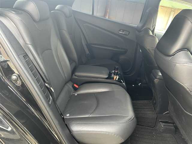 トヨタ プリウス ＰＨＶ A レザーパッケージ 愛知県 2017(平29)年 5.8万km アティチュードブラックマイカ 純正11.6型ナビ/TRDエアロ/社外１８インチアルミ/パワーシート/レーンキープアシスト/レーダークルーズコントロール/レザーシート/ステアリングヒーター/シートヒーター/オートライト/オートマチックハイビーム/純正LEDヘッドライト/ドラレコ/ビルトインETC2.0/スペアキー