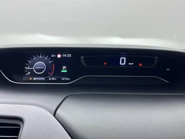 日産 セレナ ハイウェイスター V 埼玉県 2019(令1)年 2.5万km マルーンレッド 2トーン 純正１０型ナビ　全方位カメラ　純正後席モニター　Ｂｌｕｅｔｏｏｔｈ　フルセグＴＶ　ドライブレコーダー　クルーズコントロール　コーナーセンサー　オートハイビーム　ＢＳＭ　ＥＴＣ　　衝突軽減システム