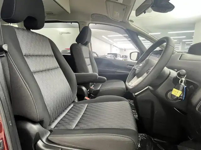 日産 セレナ ハイウェイスター V 埼玉県 2019(令1)年 2.5万km マルーンレッド 2トーン 純正１０型ナビ　全方位カメラ　純正後席モニター　Ｂｌｕｅｔｏｏｔｈ　フルセグＴＶ　ドライブレコーダー　クルーズコントロール　コーナーセンサー　オートハイビーム　ＢＳＭ　ＥＴＣ　　衝突軽減システム