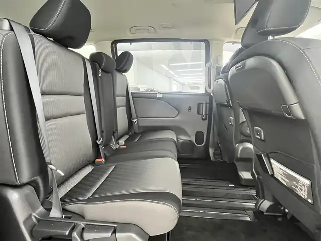 日産 セレナ ハイウェイスター V 埼玉県 2019(令1)年 2.5万km マルーンレッド 2トーン 純正１０型ナビ　全方位カメラ　純正後席モニター　Ｂｌｕｅｔｏｏｔｈ　フルセグＴＶ　ドライブレコーダー　クルーズコントロール　コーナーセンサー　オートハイビーム　ＢＳＭ　ＥＴＣ　　衝突軽減システム