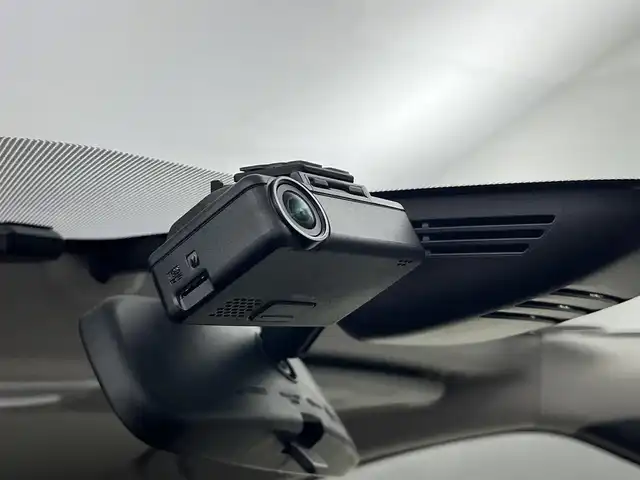 日産 セレナ ハイウェイスター V 埼玉県 2019(令1)年 2.5万km マルーンレッド 2トーン 純正１０型ナビ　全方位カメラ　純正後席モニター　Ｂｌｕｅｔｏｏｔｈ　フルセグＴＶ　ドライブレコーダー　クルーズコントロール　コーナーセンサー　オートハイビーム　ＢＳＭ　ＥＴＣ　　衝突軽減システム