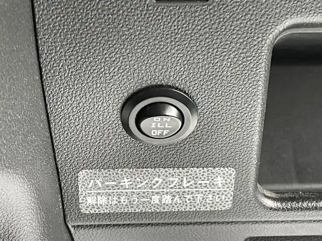 ダイハツ タント カスタム RS SA Ⅲ 岩手県 2017(平29)年 4.5万km パールホワイトⅢ 4WDターボ/ワンオーナー/社外９型ＳＤナビ/フルセグＴＶ/純正ＡＷ冬タイヤ積込/両側パワースライドドア/バックカメラ/コーナーセンサー/衝突軽減システム/オートハイビーム/フォグライト/ドラレコ/ＥＴＣ/シートヒーター/スペアキー/純正エンスタ/禁煙車