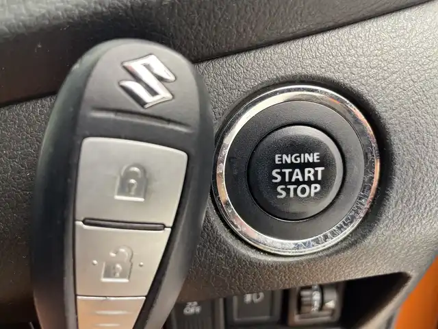 スズキ バレーノ XT 愛知県 2016(平28)年 5.5万km オータムオレンジパールメタリック フルセグTV/バックカメラ/CD/DVD/BT/衝突被害軽減システム/純正フロアマット/クルーズコントロール/オートライト/スペアキー/フォグランプ