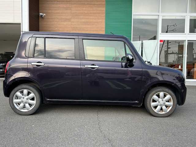 スズキ ラパン X セレクション 静岡県 2013(平25)年 1.8万km ミステリアスバイオレットパール 社外ナビ/シートヒーター/アイドリングストップ/スマートキー/プッシュスタート/盗難防止システム/純正フロアマット/純正アルミホイール/DVD再生機能有