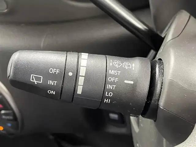 日産 キューブ 15X Vセレクション 群馬県 2016(平28)年 4.4万km スオミブルー 社外７インチナビ　バックカメラ　オートライト　ヘッドライトレベライザー　オートエアコン　社外１５インチアルミホイール　夏タイヤ積込　スマートキー　ＥＴＣ　横滑り防止装置　盗難防止装置　ＡＢＳ　禁煙車