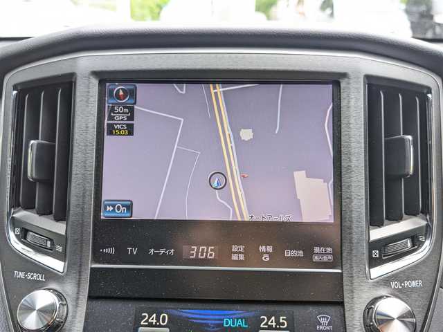 トヨタ クラウン アスリート S i－Four 栃木県 2013(平25)年 14.5万km ホワイトパールクリスタルシャイン (株)IDOMが運営する【じしゃロン宇都宮店】の自社ローン専用車両になります。こちらは現金またはオートローンご利用時の価格です。自社ローンご希望の方は別途その旨お申付け下さい/モデリスタエアロ/純正ナビ/バックカメラ/ビルトインＥＴＣ/パワーシート/フルセグ/クルーズコントロール/スマートキー/スペアキー/４ＷＤ