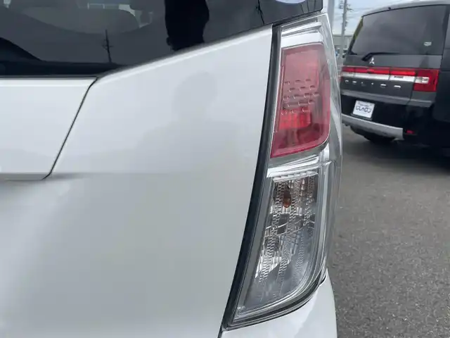日産 デイズ ルークス X 和歌山県 2016(平28)年 8.9万km ホワイトパール (株)IDOMが運営する【じしゃロン和歌山店】の自社ローン専用車両になります。こちらは現金またはオートローンご利用時の価格です。自社ローンご希望の方は別途その旨お申付け下さい/純正7インチワイドメモリナビ　MM113D－W/バックカメラ、アラウンドビューモニター付き自動防眩インナーミラー/【GENTEX製　GNTX-057】/アイドリングストップ機能/両側スライドドア/後席ロールサンシェード/インリジェントエマージェンシーブレーキ/ビークルダイナミクス/ABS/ブレーキアシスト/ヒルスタートアシスト/イモビライザー/ドアバイザー/SRSエアバックダブル＋サイド