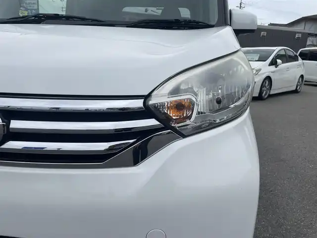 日産 デイズ ルークス X 和歌山県 2016(平28)年 8.9万km ホワイトパール (株)IDOMが運営する【じしゃロン和歌山店】の自社ローン専用車両になります。こちらは現金またはオートローンご利用時の価格です。自社ローンご希望の方は別途その旨お申付け下さい/純正7インチワイドメモリナビ　MM113D－W/バックカメラ、アラウンドビューモニター付き自動防眩インナーミラー/【GENTEX製　GNTX-057】/アイドリングストップ機能/両側スライドドア/後席ロールサンシェード/インリジェントエマージェンシーブレーキ/ビークルダイナミクス/ABS/ブレーキアシスト/ヒルスタートアシスト/イモビライザー/ドアバイザー/SRSエアバックダブル＋サイド