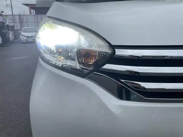 日産 デイズ ルークス X 和歌山県 2016(平28)年 8.9万km ホワイトパール (株)IDOMが運営する【じしゃロン和歌山店】の自社ローン専用車両になります。こちらは現金またはオートローンご利用時の価格です。自社ローンご希望の方は別途その旨お申付け下さい/純正7インチワイドメモリナビ　MM113D－W/バックカメラ、アラウンドビューモニター付き自動防眩インナーミラー/【GENTEX製　GNTX-057】/アイドリングストップ機能/両側スライドドア/後席ロールサンシェード/インリジェントエマージェンシーブレーキ/ビークルダイナミクス/ABS/ブレーキアシスト/ヒルスタートアシスト/イモビライザー/ドアバイザー/SRSエアバックダブル＋サイド